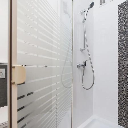 Private Parking - Old Town - Sw Krzyza 16 Street Apartment Красков Екстериор снимка