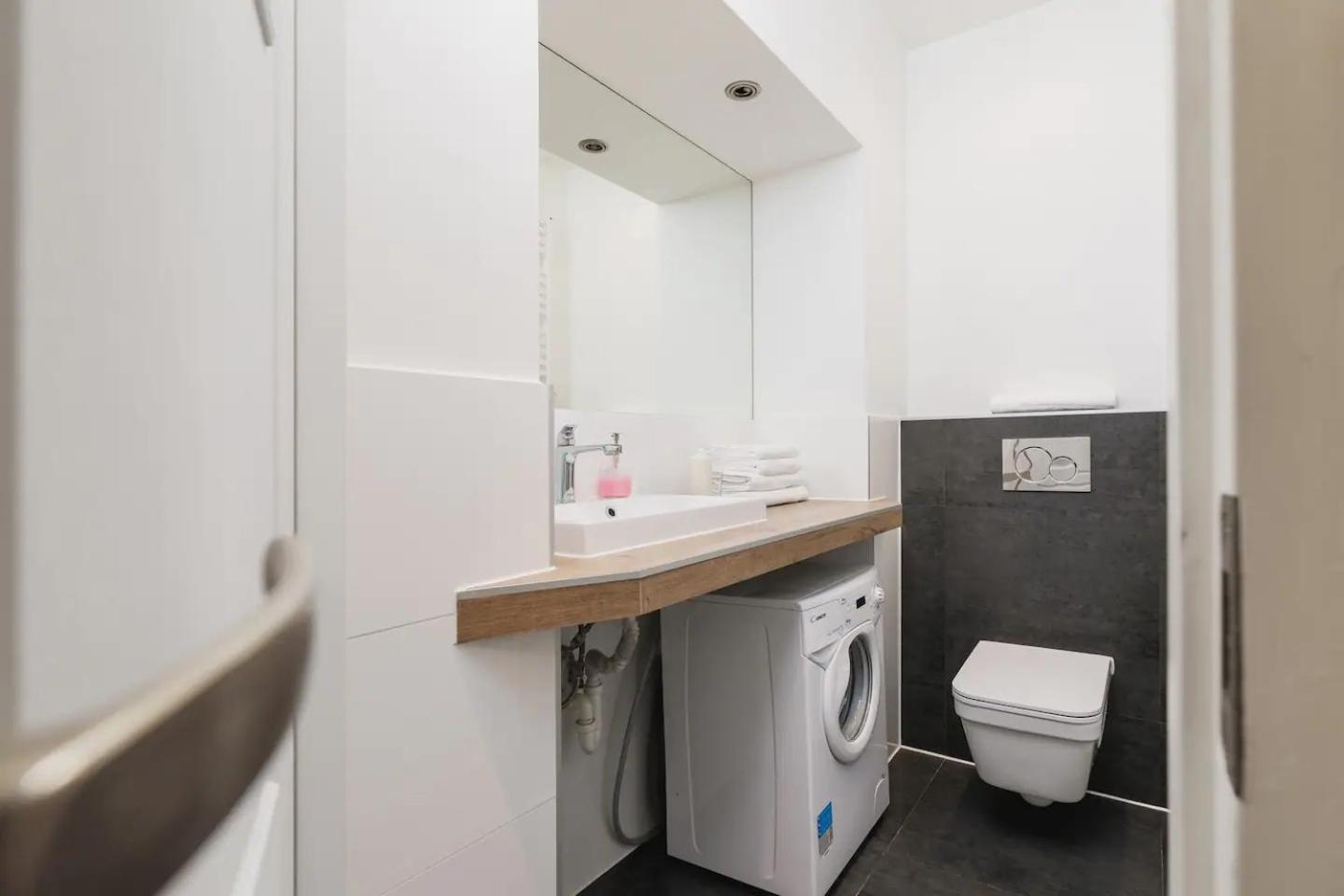 Private Parking - Old Town - Sw Krzyza 16 Street Apartment Красков Екстериор снимка