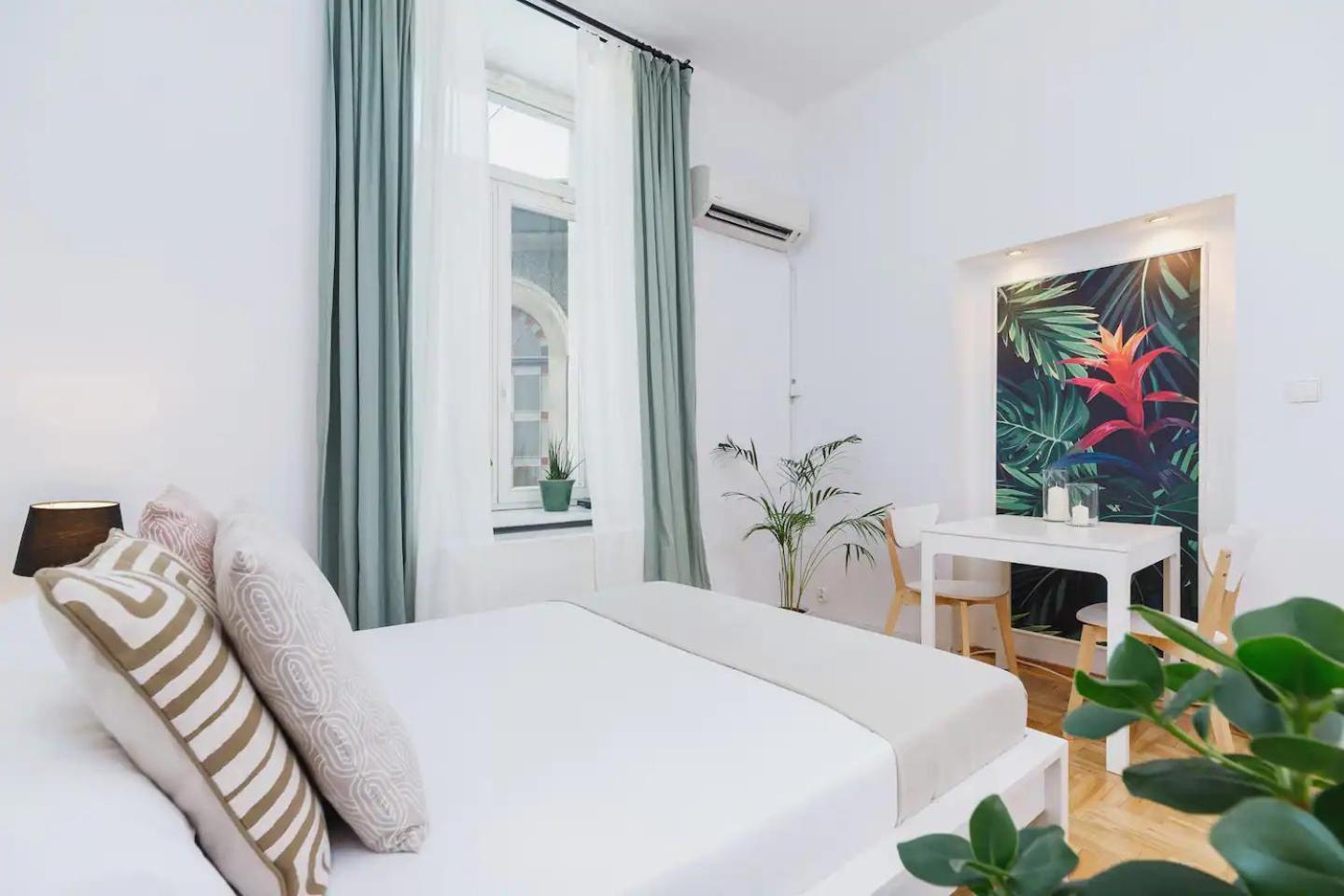 Private Parking - Old Town - Sw Krzyza 16 Street Apartment Красков Екстериор снимка